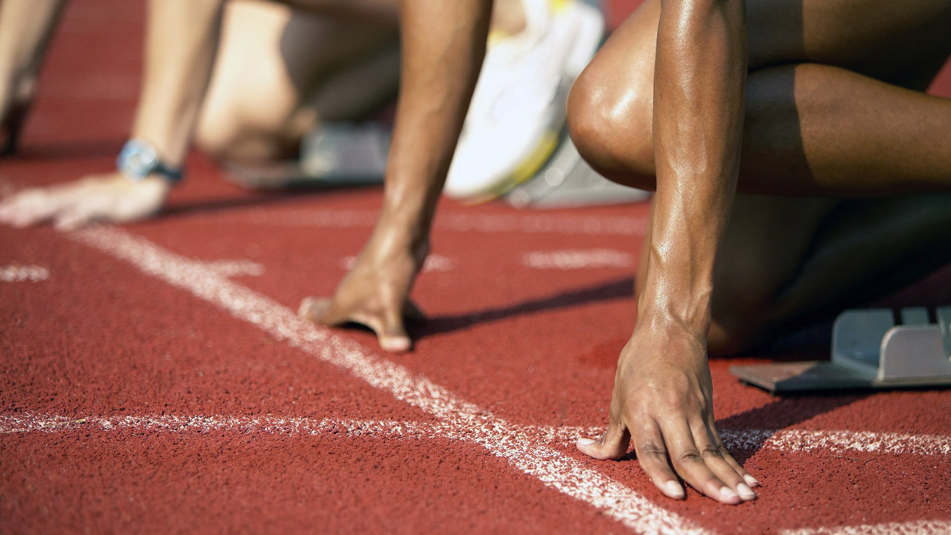 体能训练:赛季中体能保存与轮换策略解析,体能储备一般要多久