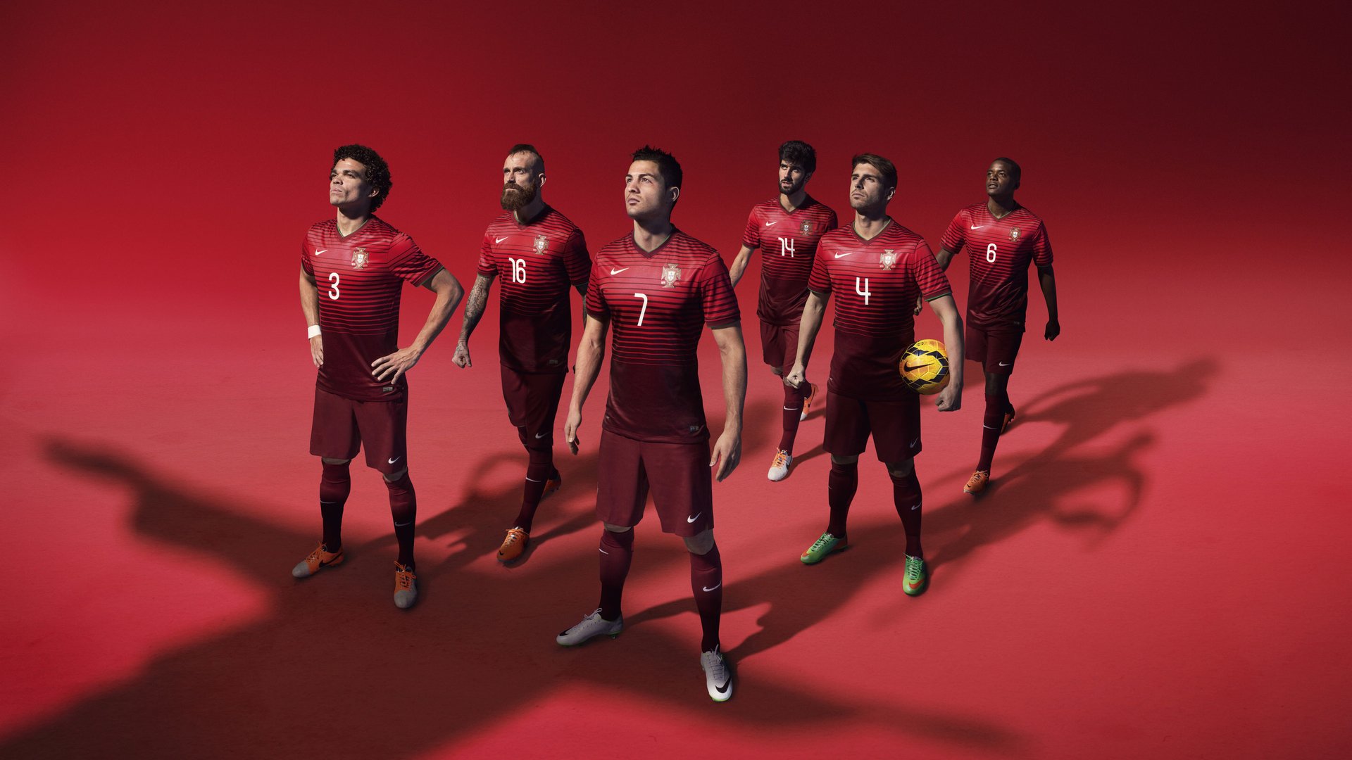 国际足坛巡回讲座推广现代足球发展理念，现代足球理念的介绍